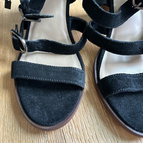 CREVO Women's Black Leather Sandals with wooden block heel - Picture 9 of 9